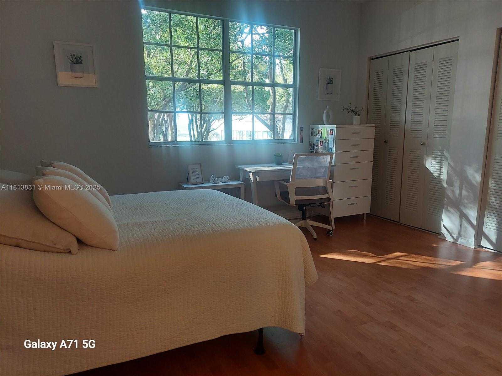 Small Image of 1201 SORRENTO DR, Weston Number 19