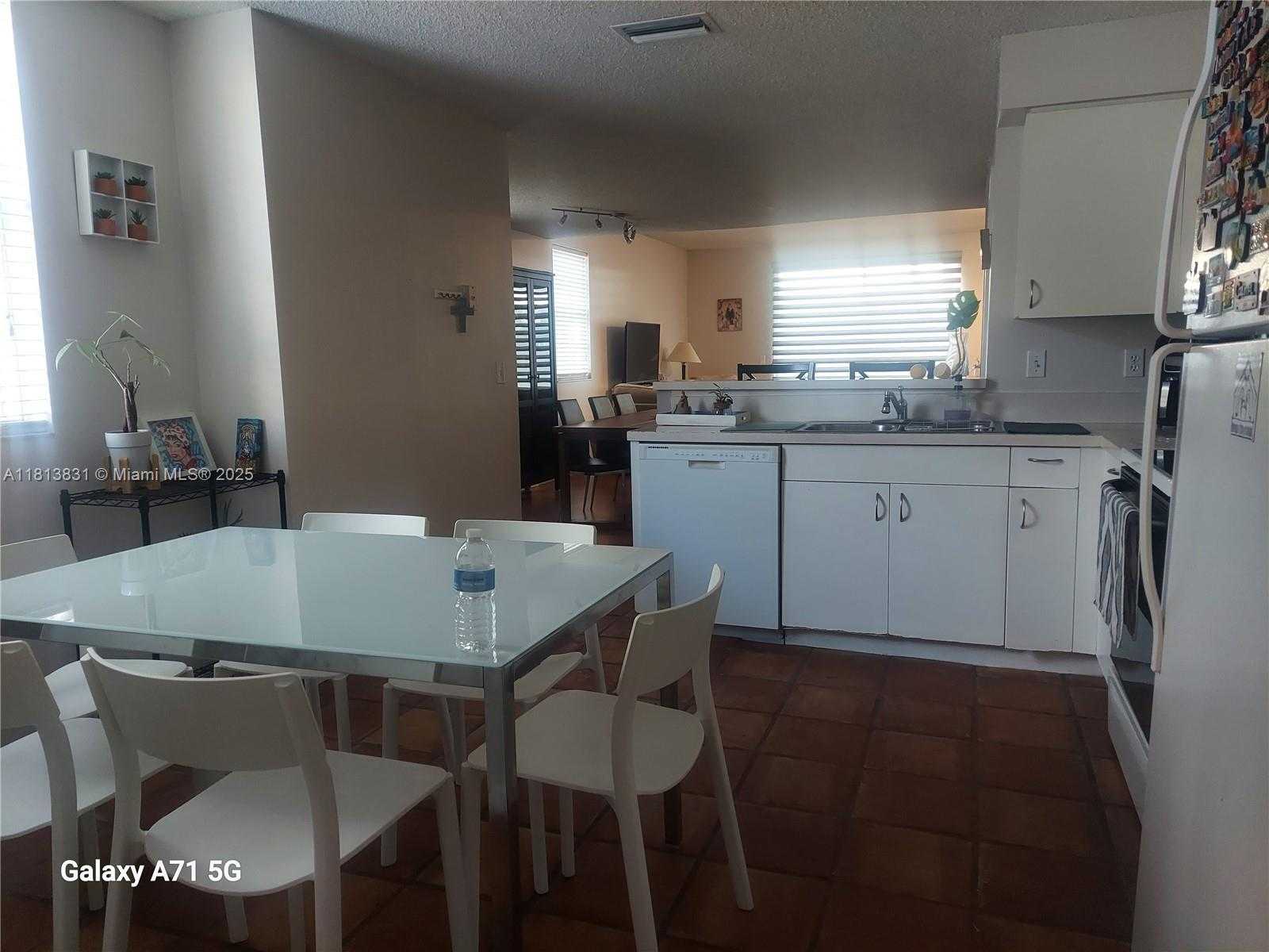 Small Image of 1201 SORRENTO DR, Weston Number 3