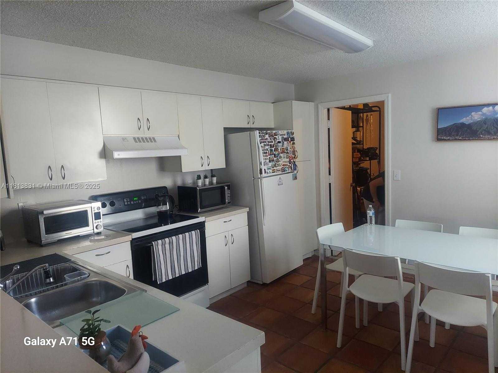 Small Image of 1201 SORRENTO DR, Weston Number 6