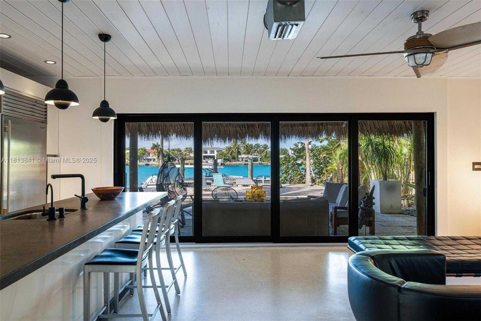 Small Image of 833 86th St, Miami Beach, FL 33141, USA Number 12