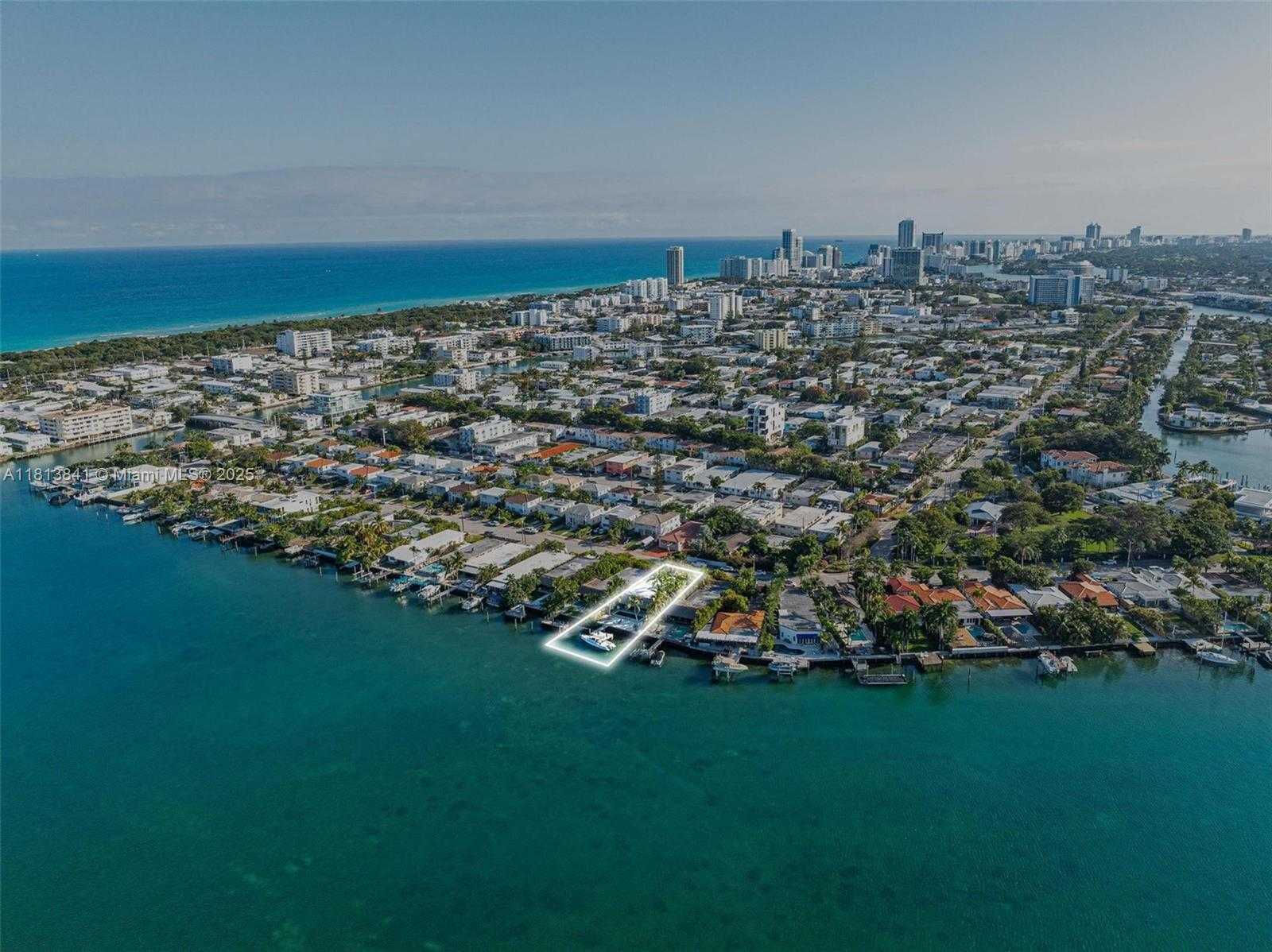 Small Image of 833 86th St, Miami Beach, FL 33141, USA Number 48