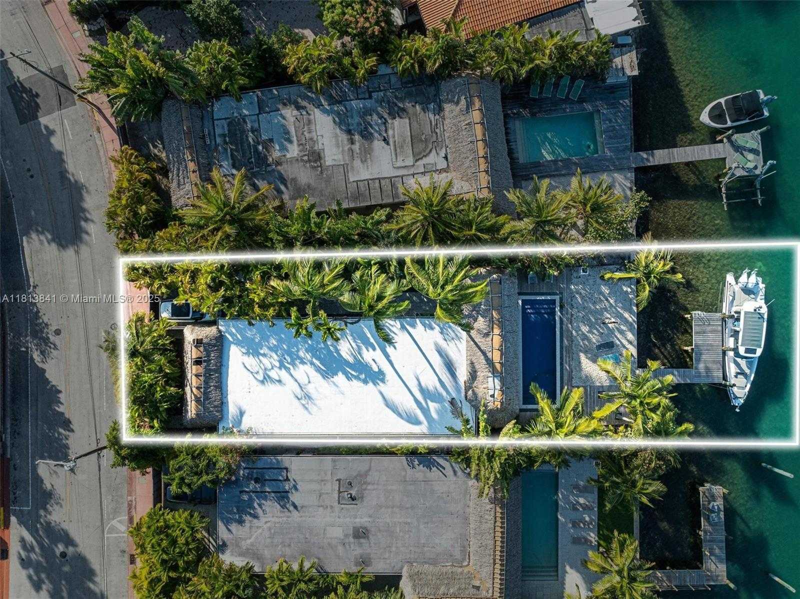 Small Image of 833 86th St, Miami Beach, FL 33141, USA Number 56