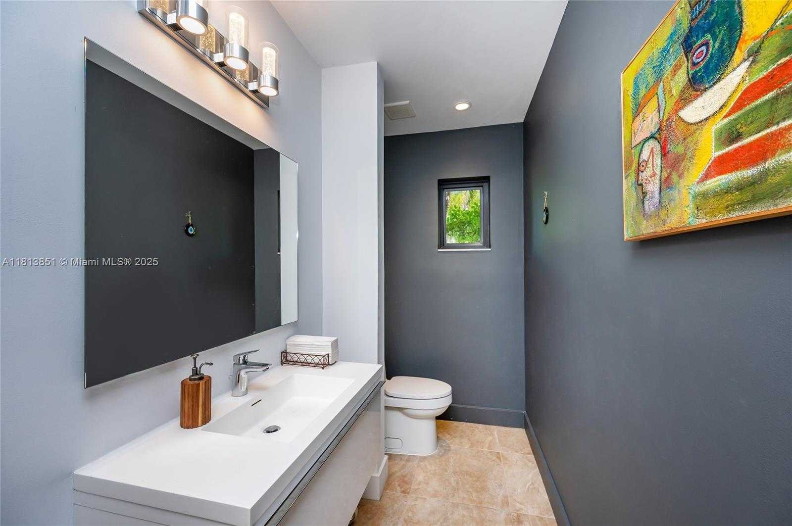 Small Image of 1240 CAMPAMENTO AVE, Coral Gables Number 19