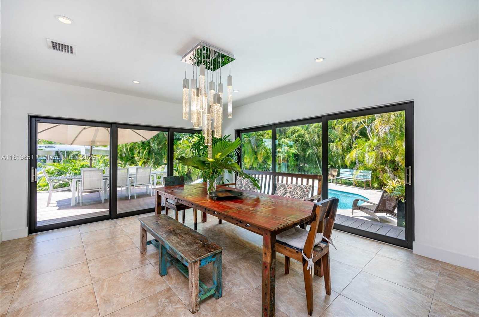 Small Image of 1240 CAMPAMENTO AVE, Coral Gables Number 20