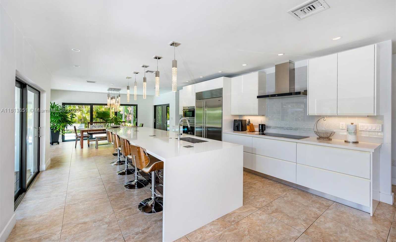 Small Image of 1240 CAMPAMENTO AVE, Coral Gables Number 23