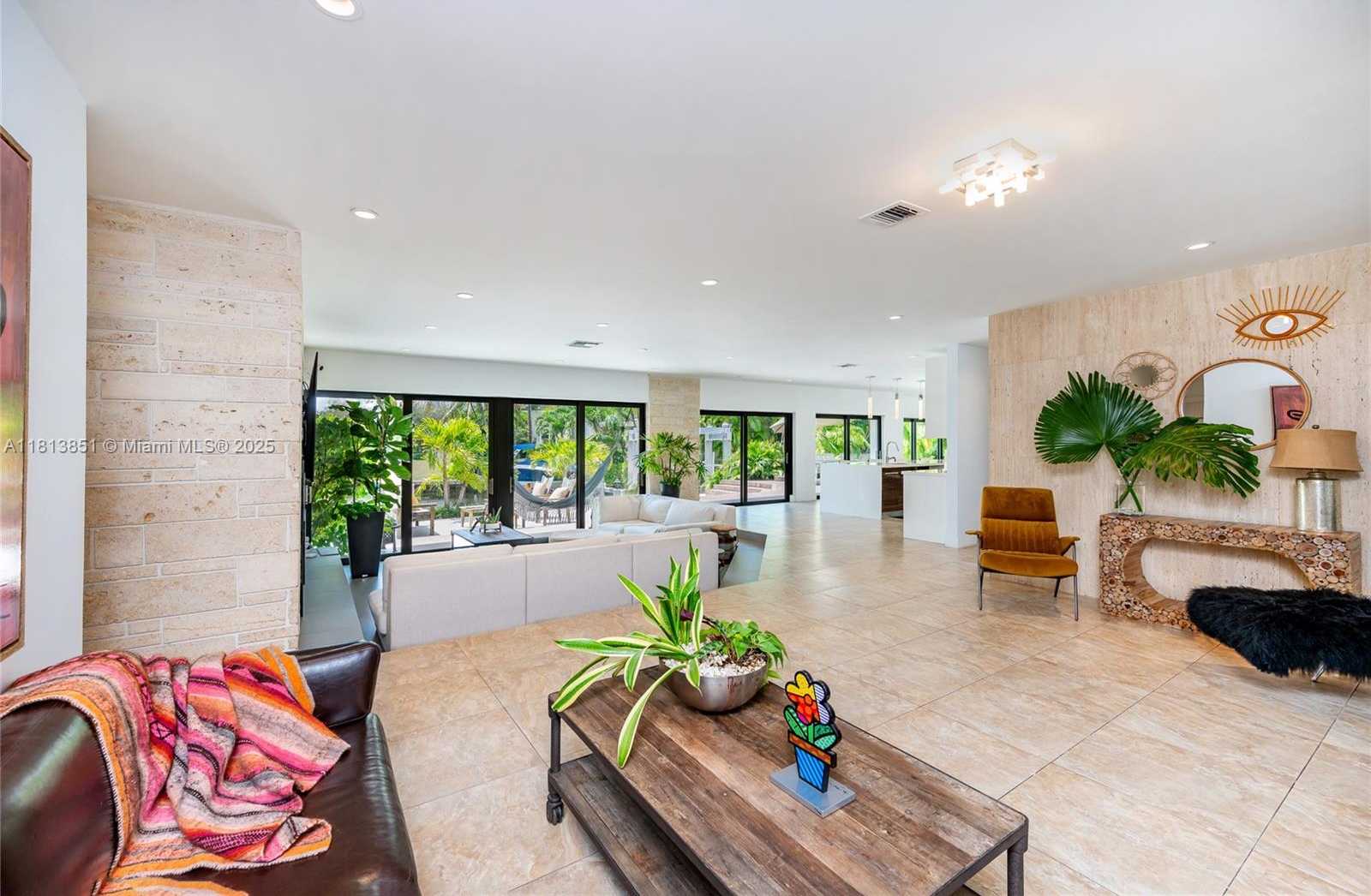 Small Image of 1240 CAMPAMENTO AVE, Coral Gables Number 26