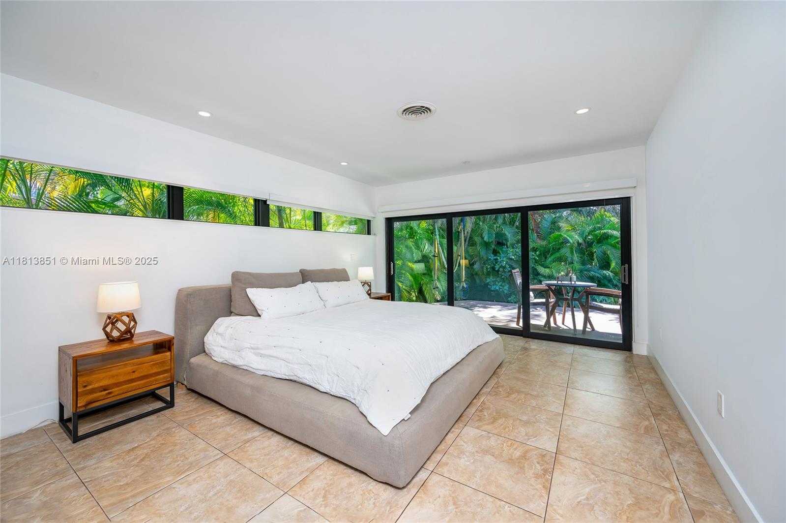 Small Image of 1240 CAMPAMENTO AVE, Coral Gables Number 28