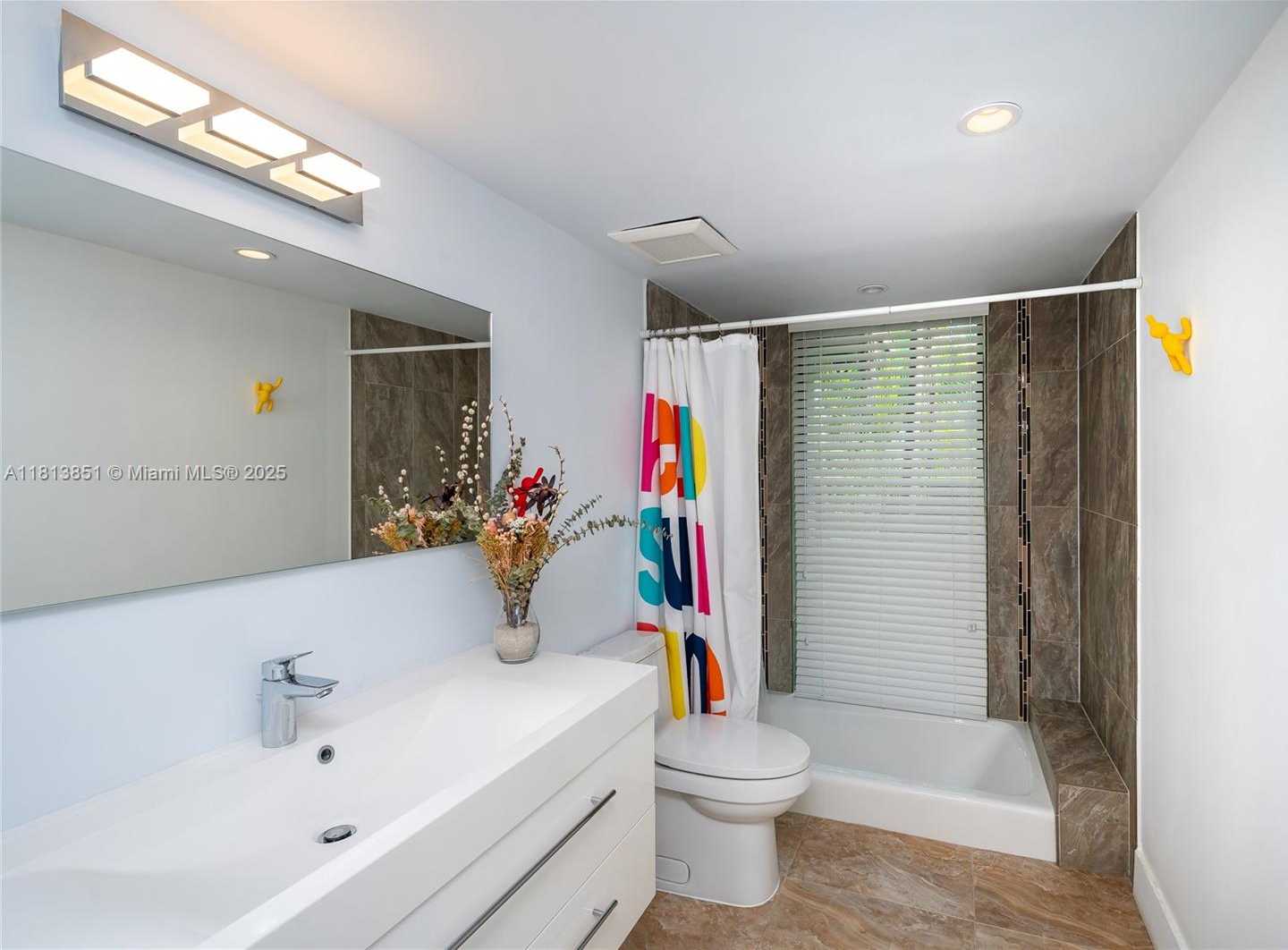 Small Image of 1240 CAMPAMENTO AVE, Coral Gables Number 30