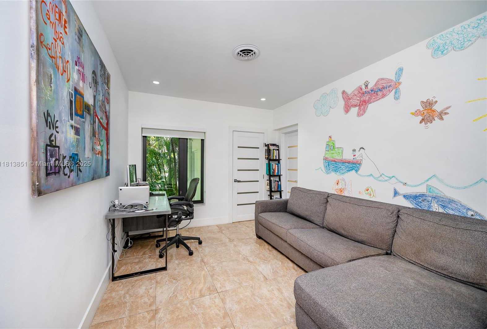 Small Image of 1240 CAMPAMENTO AVE, Coral Gables Number 31