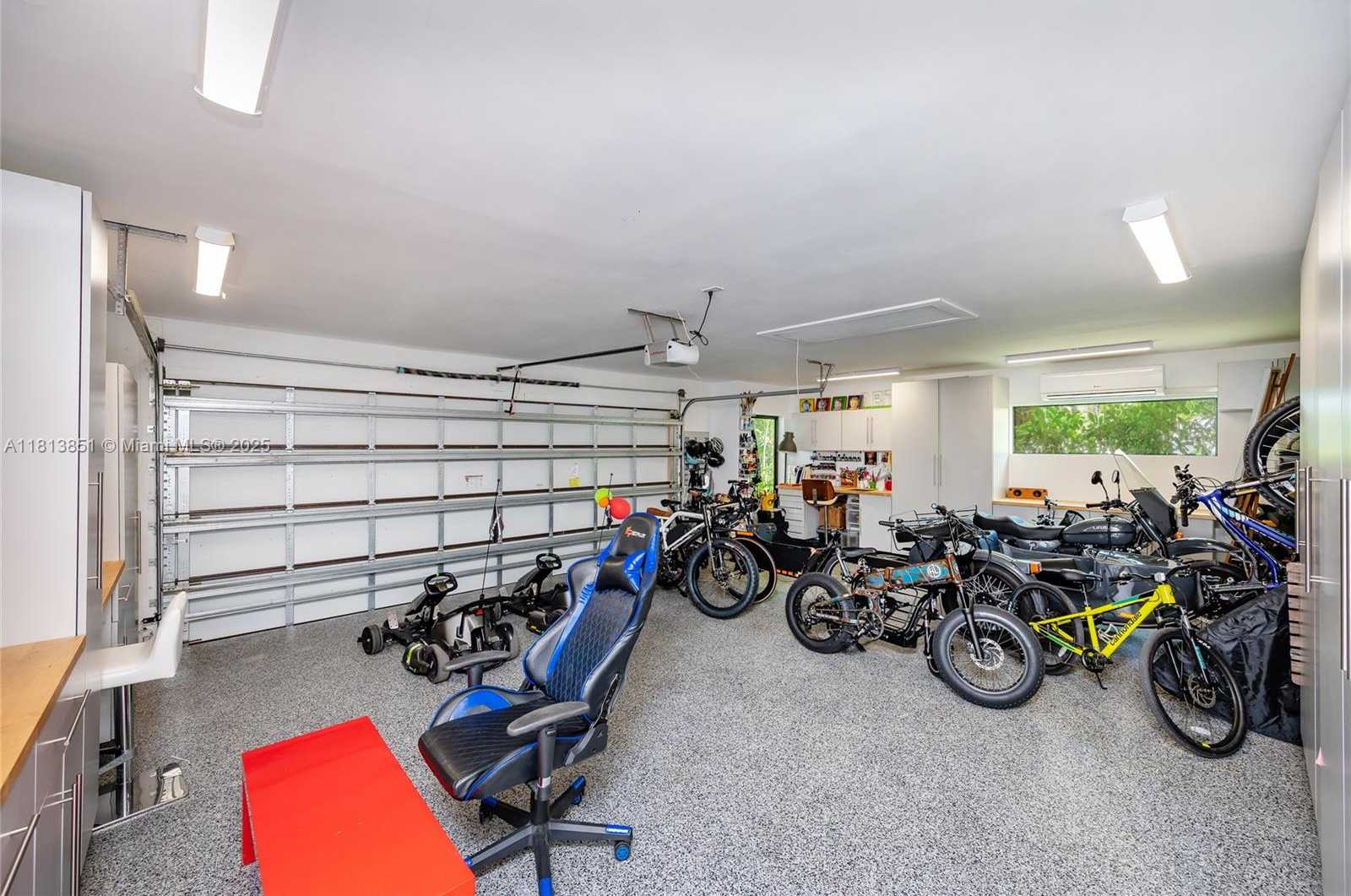 Small Image of 1240 CAMPAMENTO AVE, Coral Gables Number 32