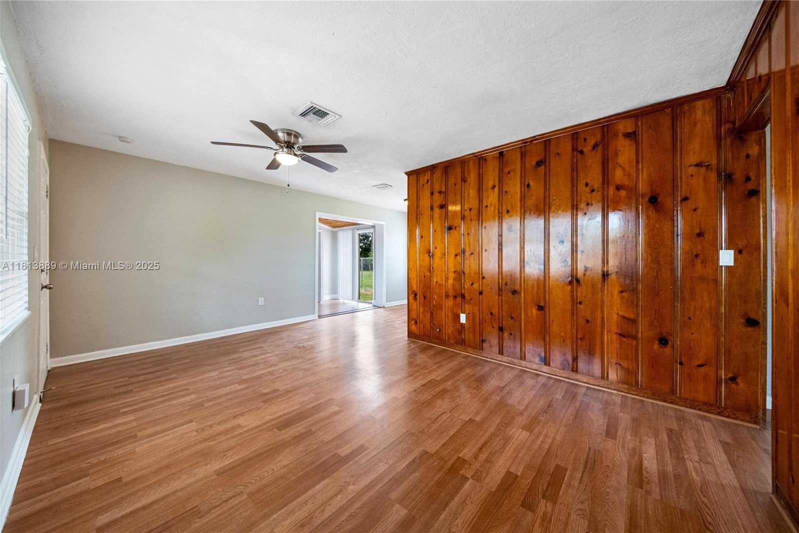 Small Image of 2431 RODMAN ST, Hollywood Number 7