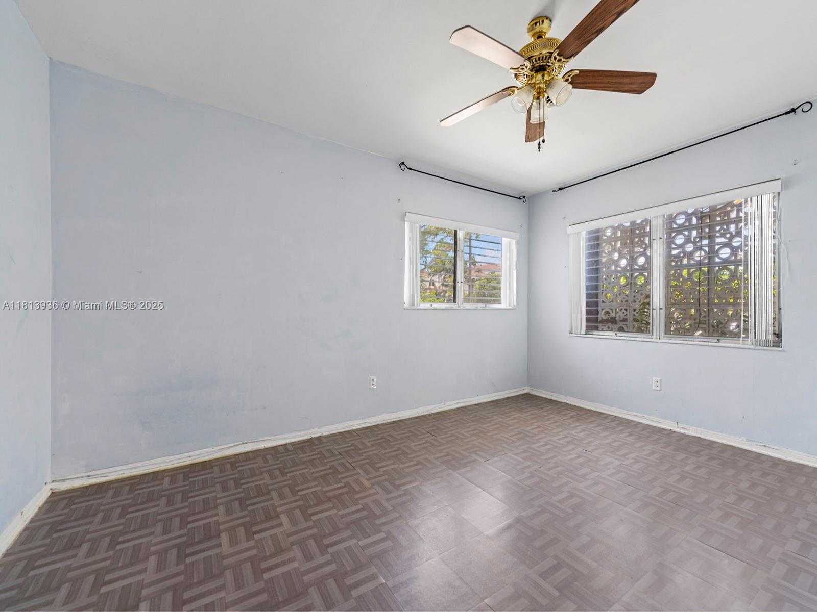 Small Image of 12480 KEYSTONE ISLAND DR, North Miami Number 17