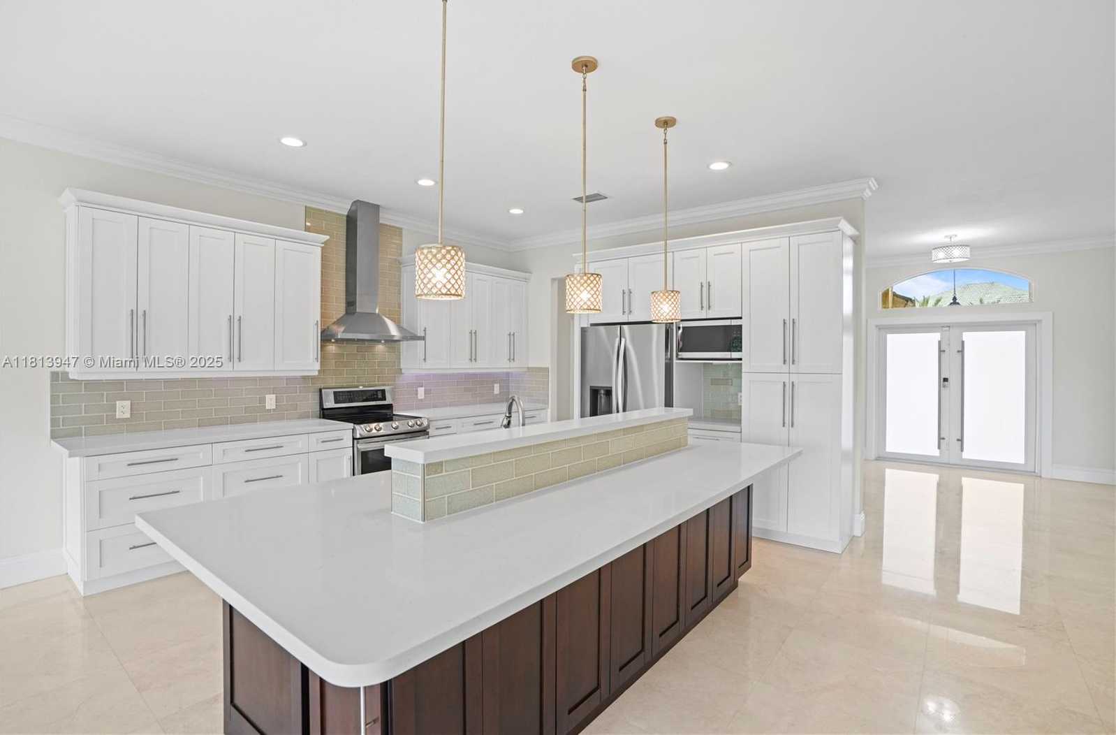 Small Image of 720 CYPRESS POINTE DR W, Pembroke Pines Number 15