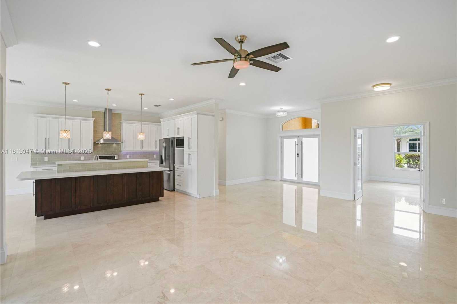 Small Image of 720 CYPRESS POINTE DR W, Pembroke Pines Number 17