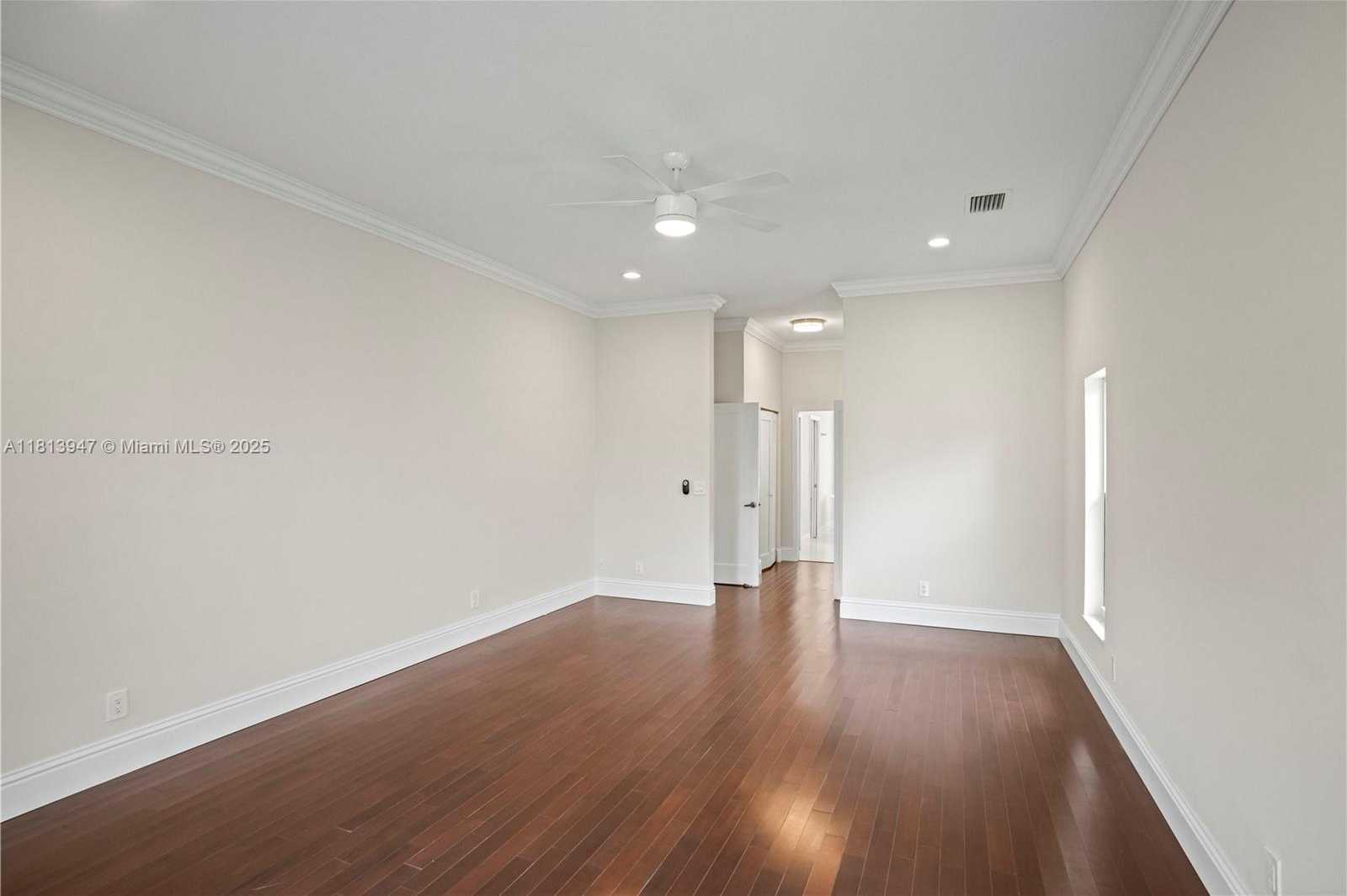Small Image of 720 CYPRESS POINTE DR W, Pembroke Pines Number 33