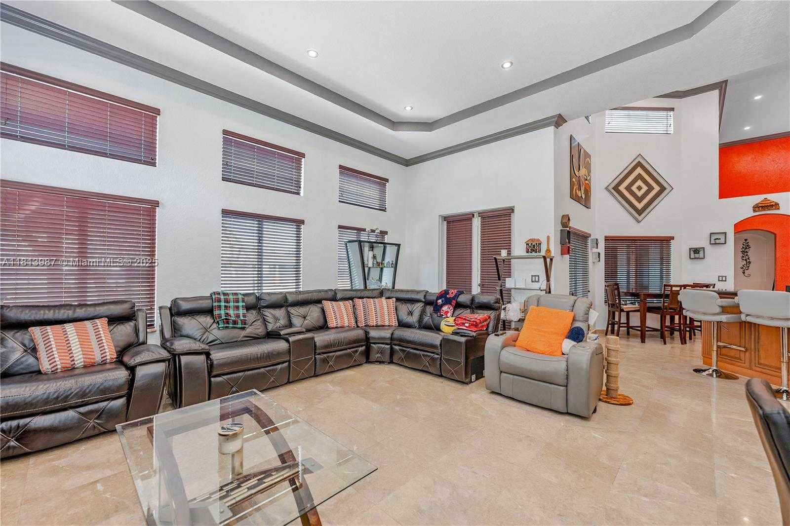 Small Image of 19686 SOUTH WEST 130TH AVE RD, Miami Number 27