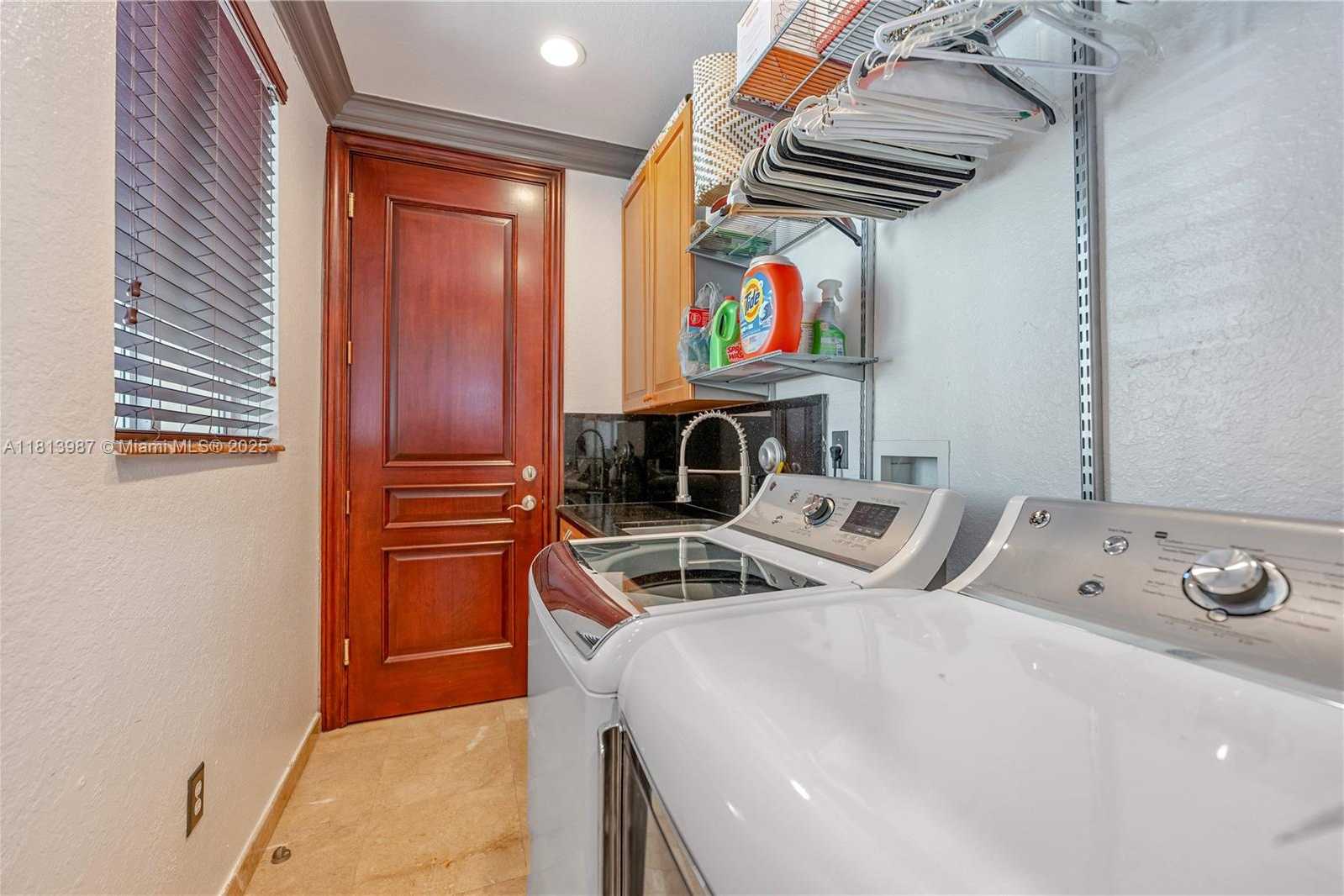 Small Image of 19686 SOUTH WEST 130TH AVE RD, Miami Number 47