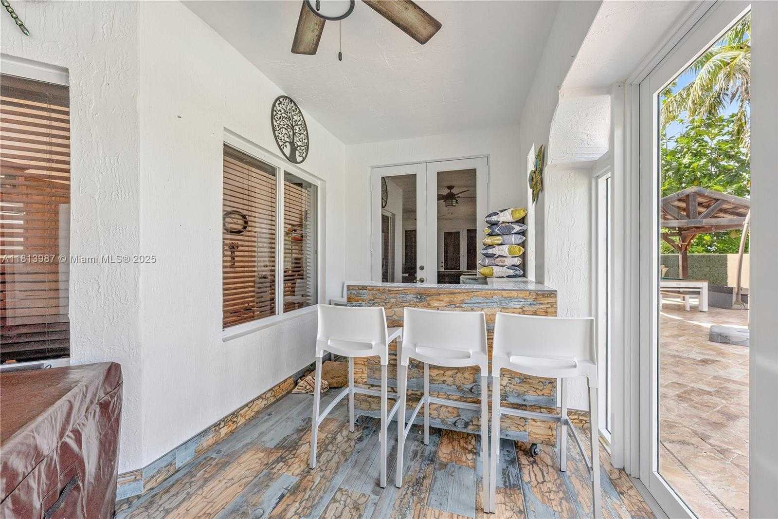 Small Image of 19686 SOUTH WEST 130TH AVE RD, Miami Number 49