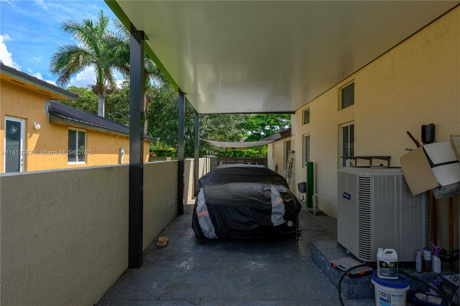 Small Image of 19686 SOUTH WEST 130TH AVE RD, Miami Number 67