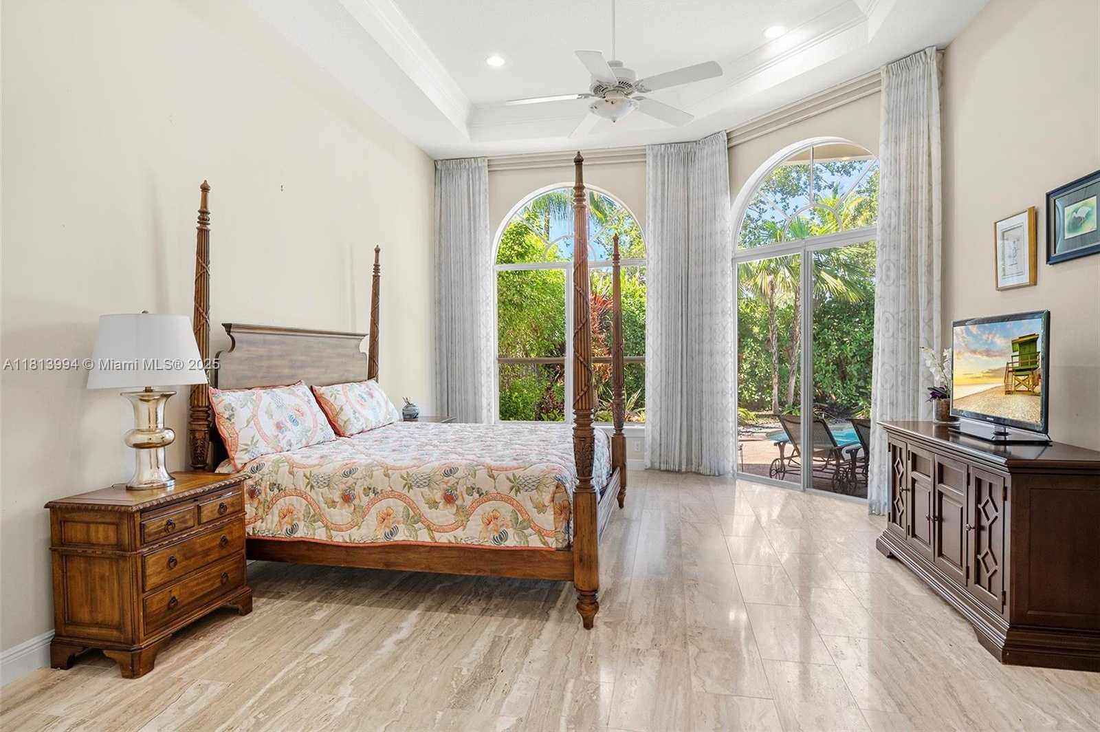 Small Image of 1445 COMMODORE WAY, Hollywood Number 23