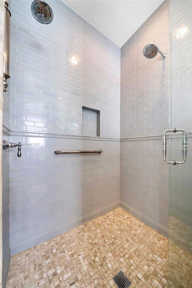 Small Image of 1445 COMMODORE WAY, Hollywood Number 28