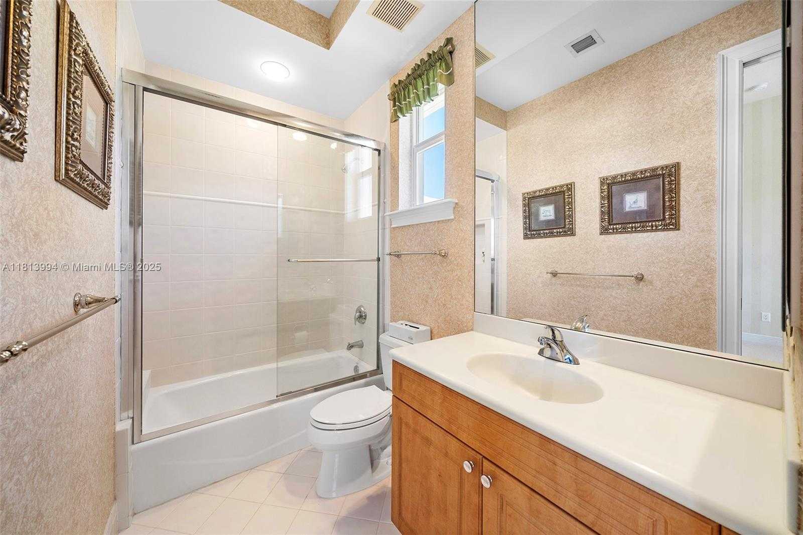 Small Image of 1445 COMMODORE WAY, Hollywood Number 41