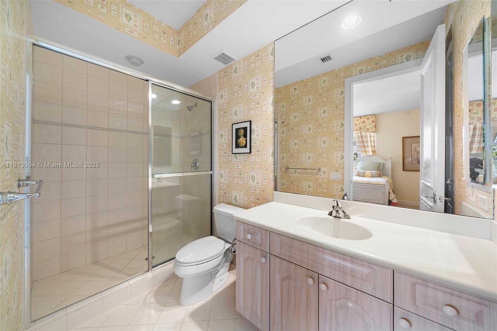 Small Image of 1445 COMMODORE WAY, Hollywood Number 43
