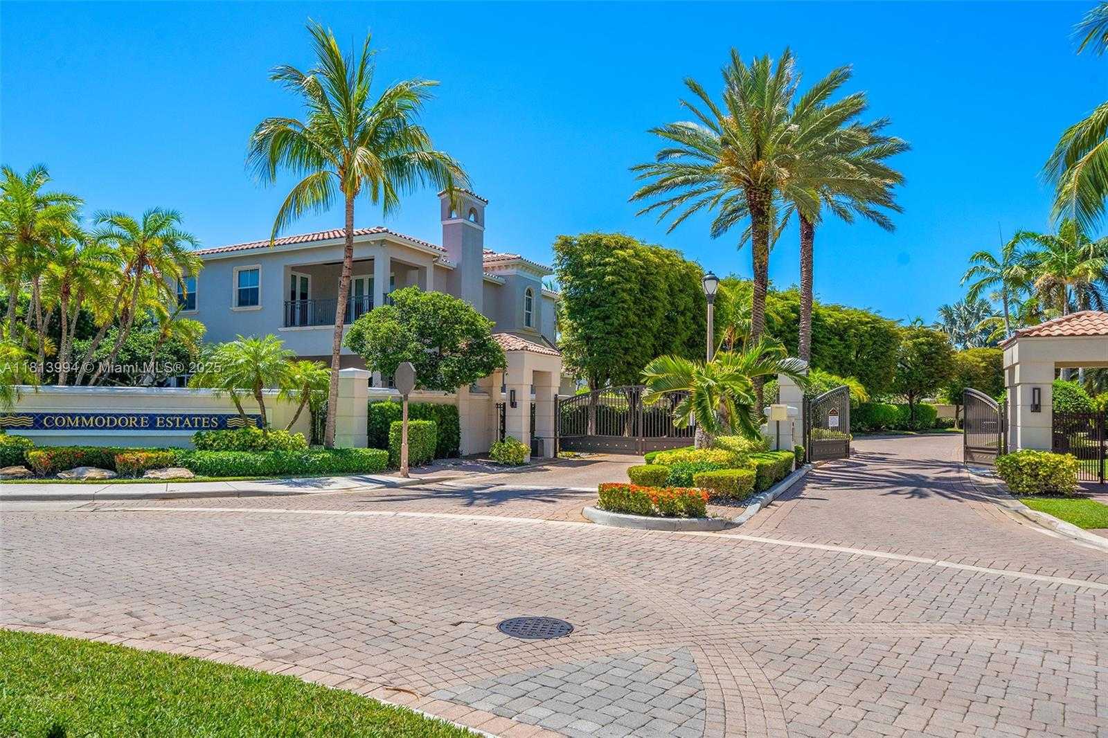Small Image of 1445 COMMODORE WAY, Hollywood Number 46