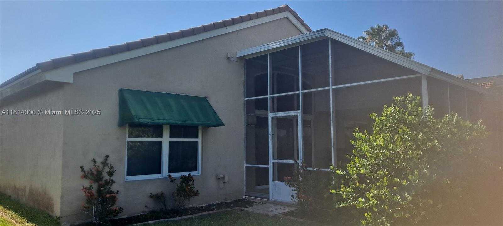 Small Image of 520 NORTH WEST 166TH AVE, Pembroke Pines Number 5