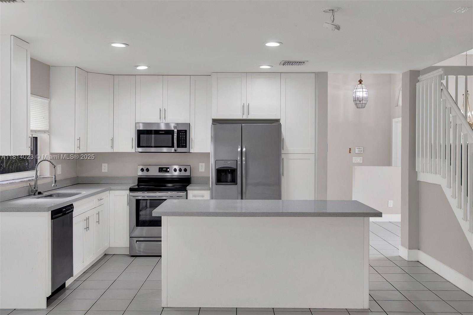Small Image of 495 SOUTH WEST 183RD WAY, Pembroke Pines Number 3