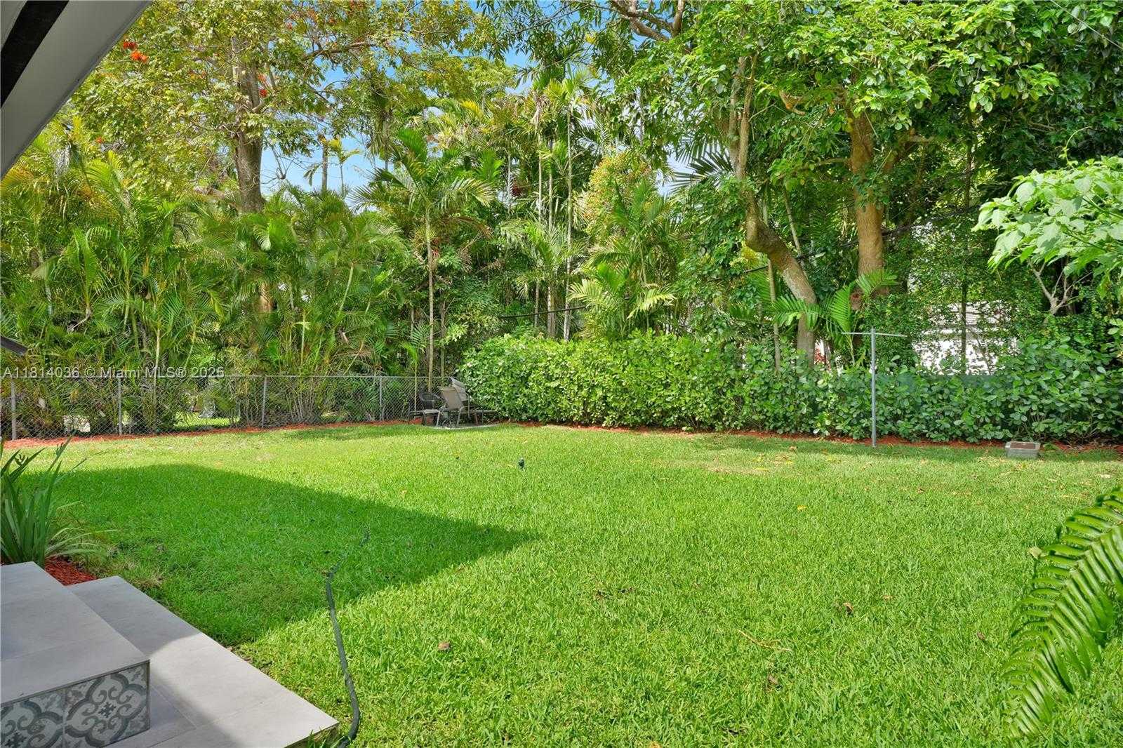Small Image of 1216 WALLACE ST, Coral Gables Number 17