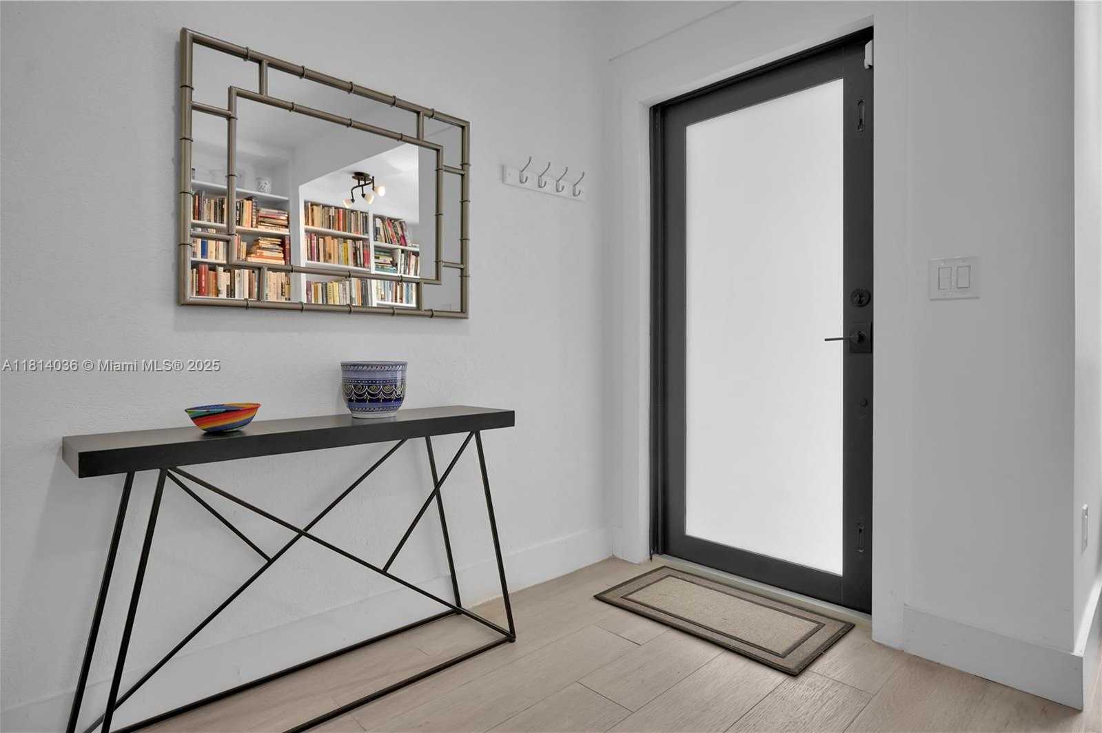 Small Image of 1216 WALLACE ST, Coral Gables Number 2