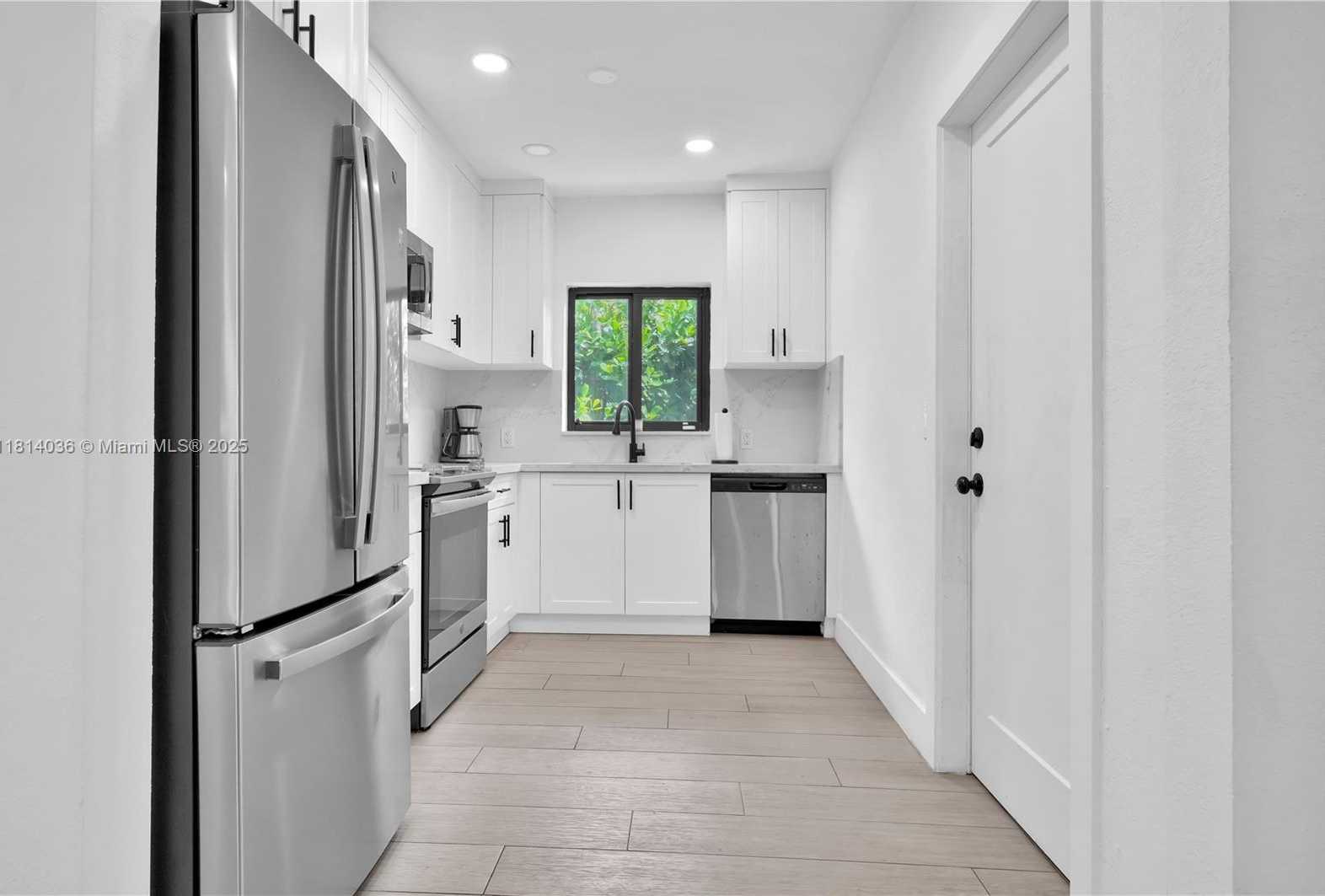 Small Image of 1216 WALLACE ST, Coral Gables Number 7