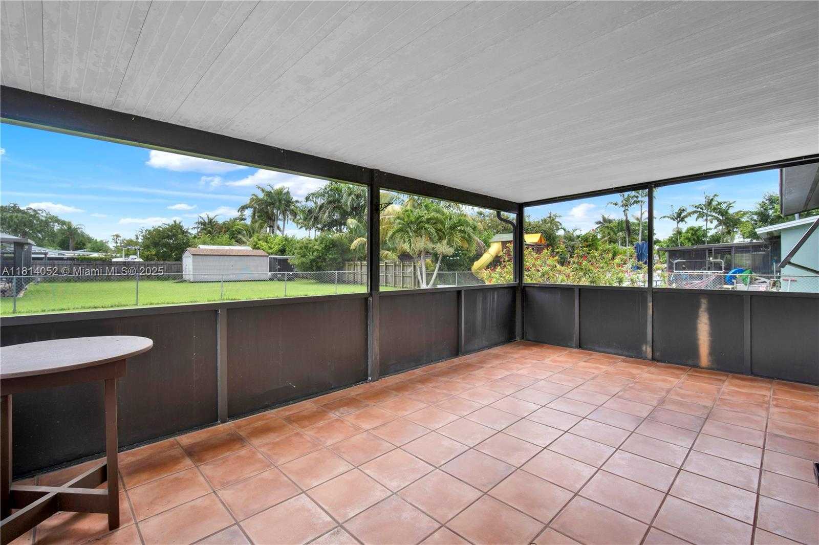 Small Image of 18225 SOUTH WEST 94TH AVE, Palmetto Bay Number 26
