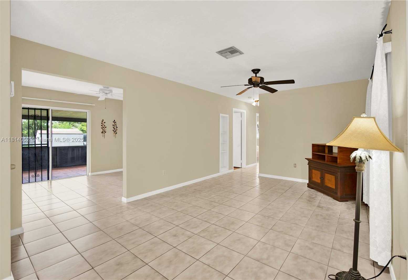 Small Image of 18225 SOUTH WEST 94TH AVE, Palmetto Bay Number 4