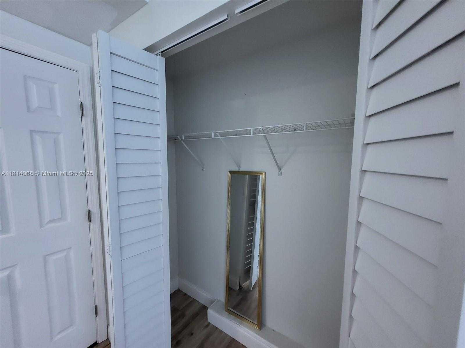 Small Image of 5019 NORTH EAST 19TH TER, Pompano Beach Number 11