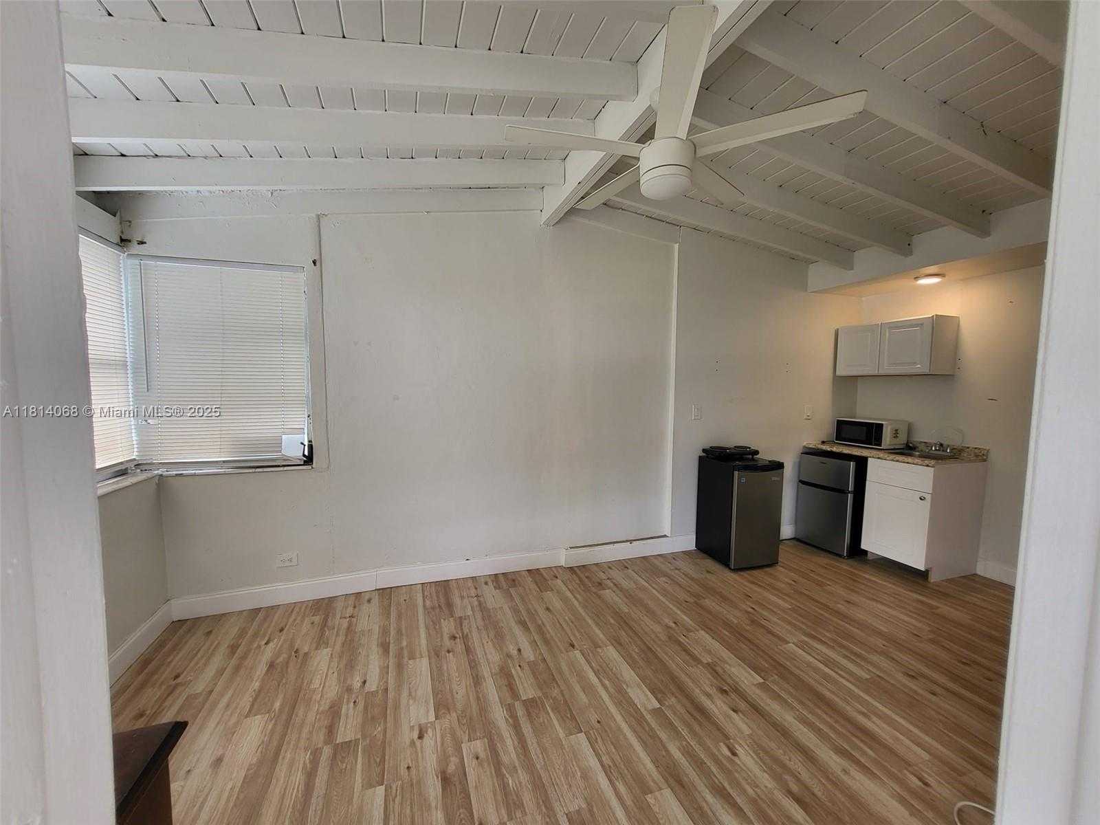 Small Image of 5019 NORTH EAST 19TH TER, Pompano Beach Number 12