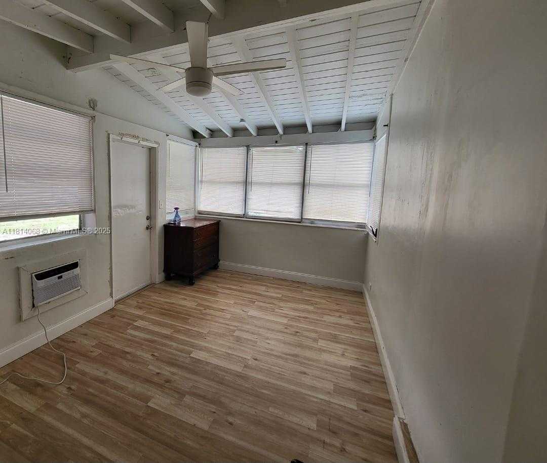 Small Image of 5019 NORTH EAST 19TH TER, Pompano Beach Number 14