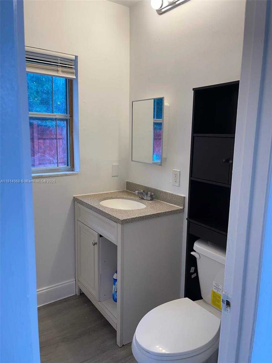 Small Image of 5019 NORTH EAST 19TH TER, Pompano Beach Number 16