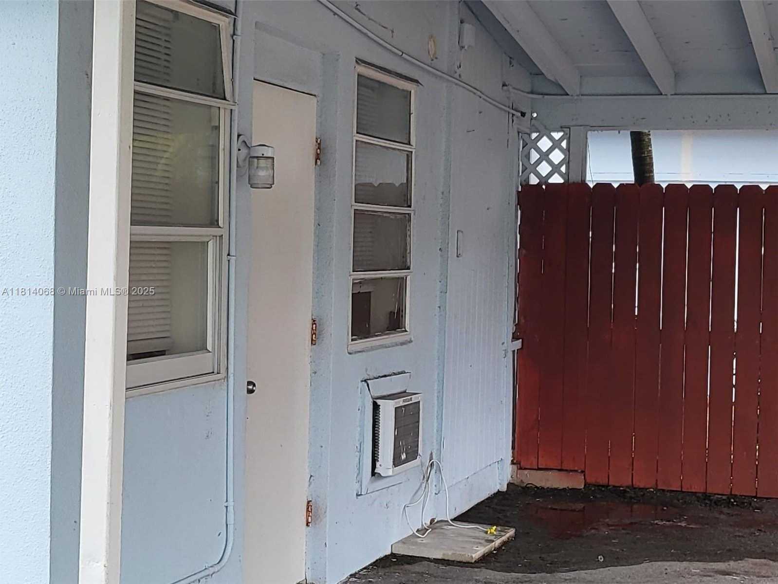 Small Image of 5019 NORTH EAST 19TH TER, Pompano Beach Number 6