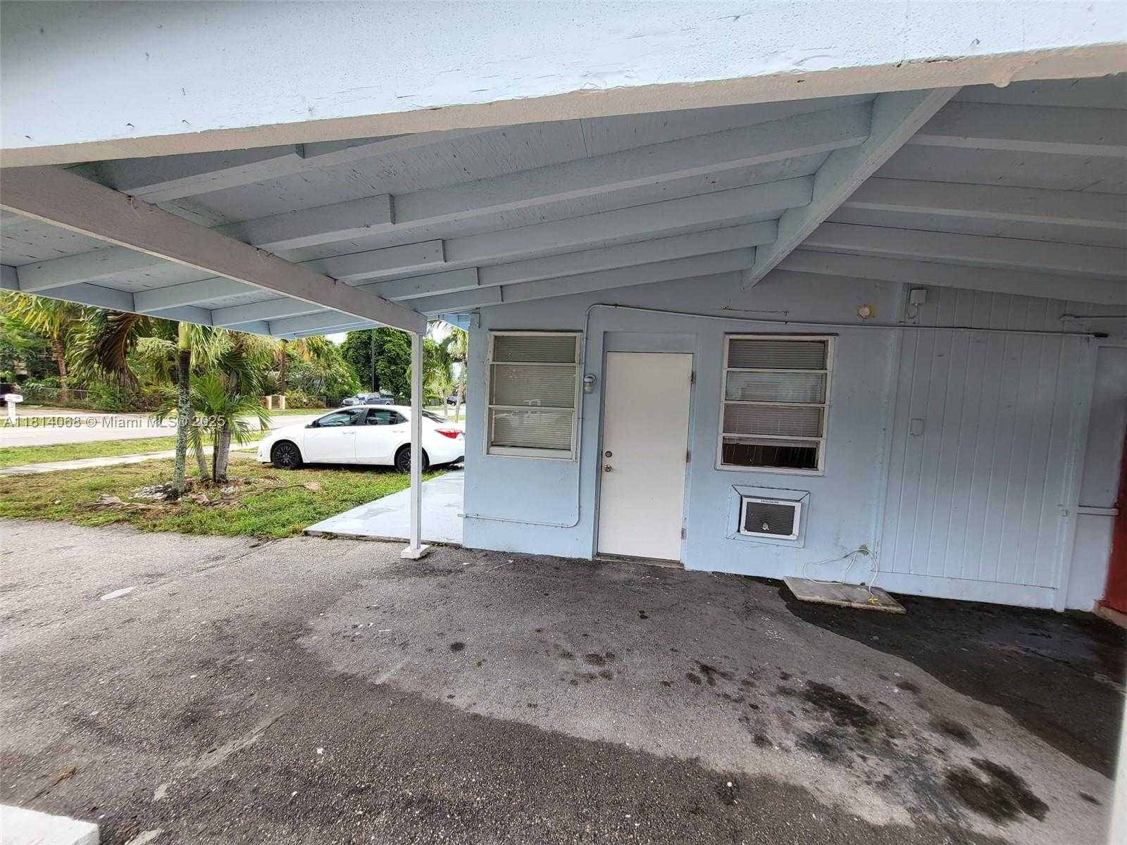 Small Image of 5019 NORTH EAST 19TH TER, Pompano Beach Number 7