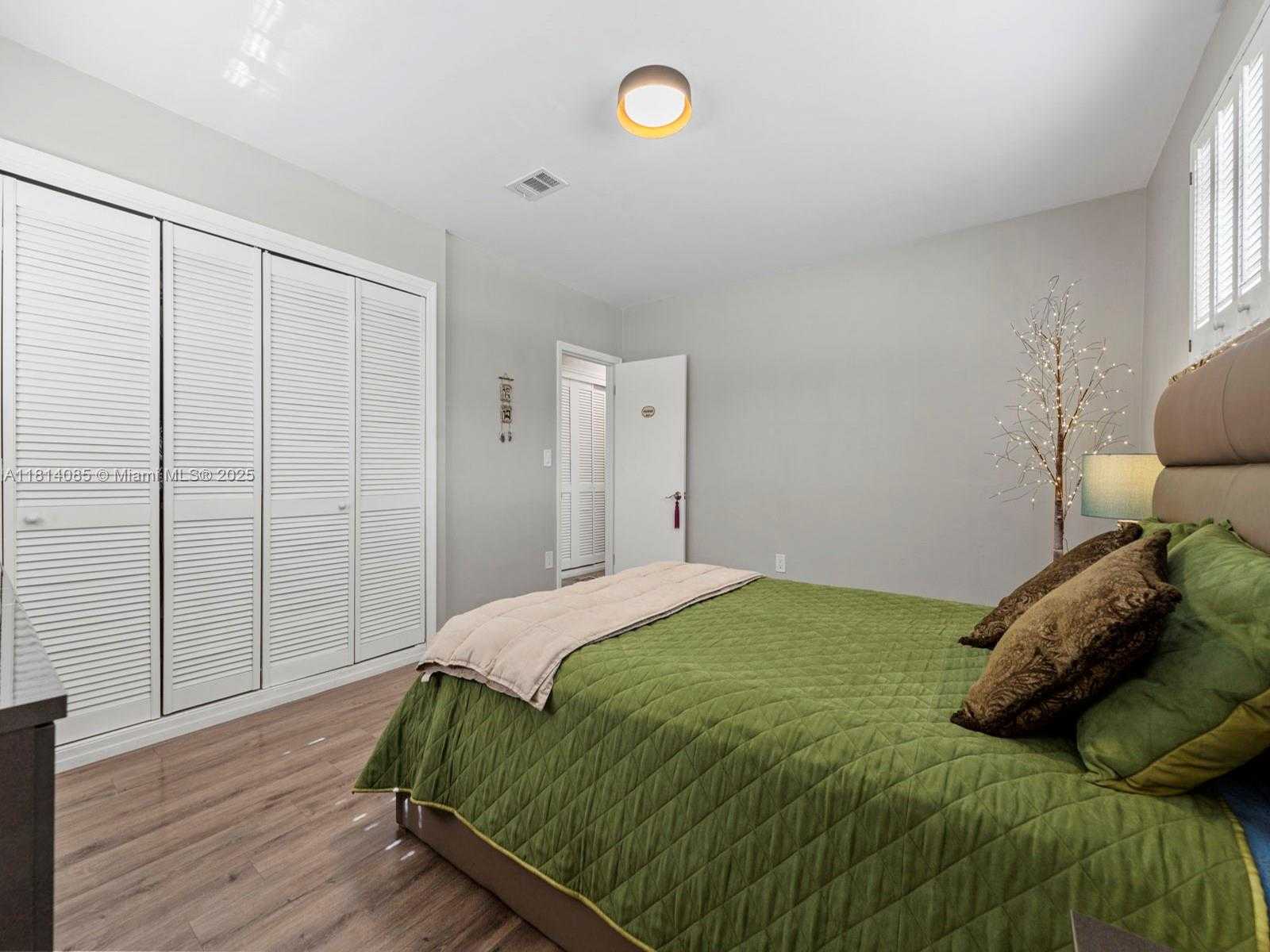 Small Image of 9200 SOUTH WEST 178TH TER, Palmetto Bay Number 16