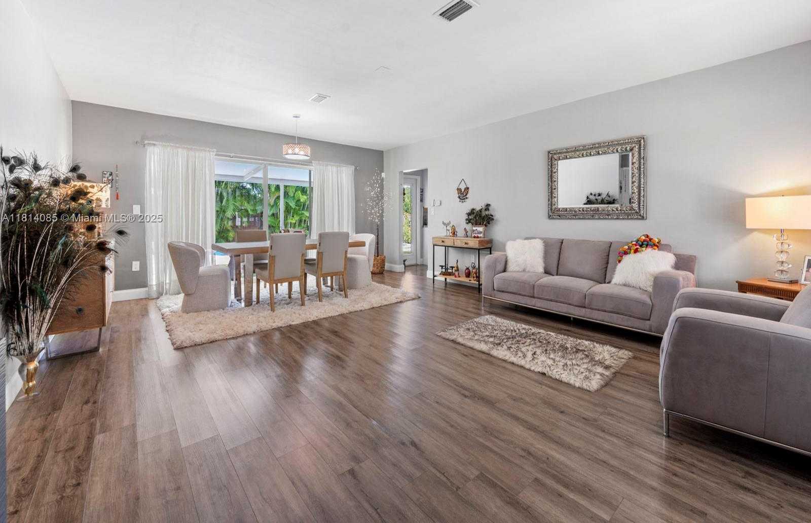 Small Image of 9200 SOUTH WEST 178TH TER, Palmetto Bay Number 3