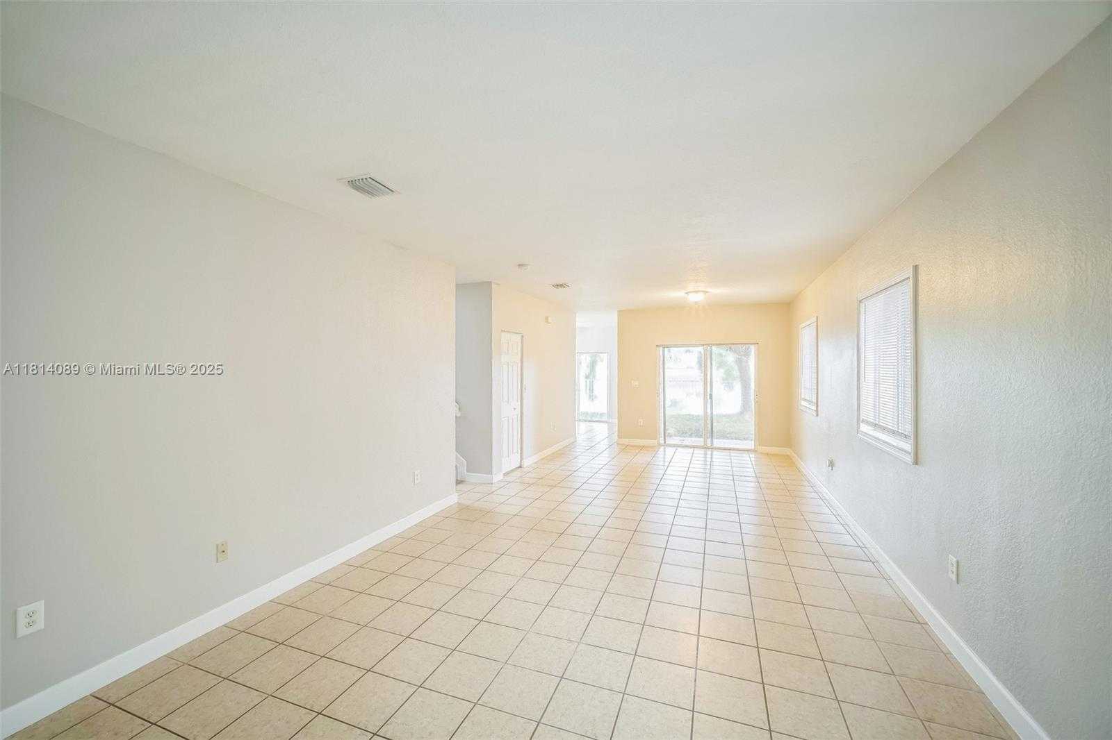 Small Image of 3223 SOUTH EAST 2ND DR, Homestead Number 14