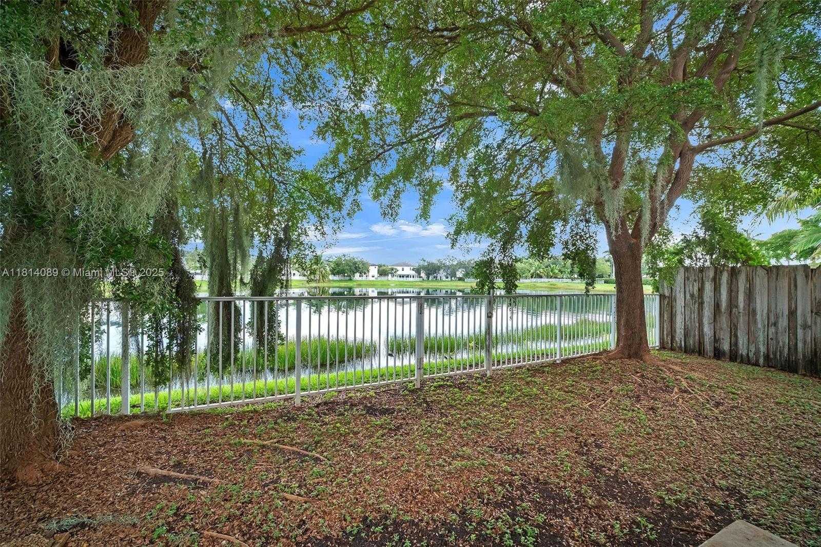Small Image of 3223 SOUTH EAST 2ND DR, Homestead Number 30