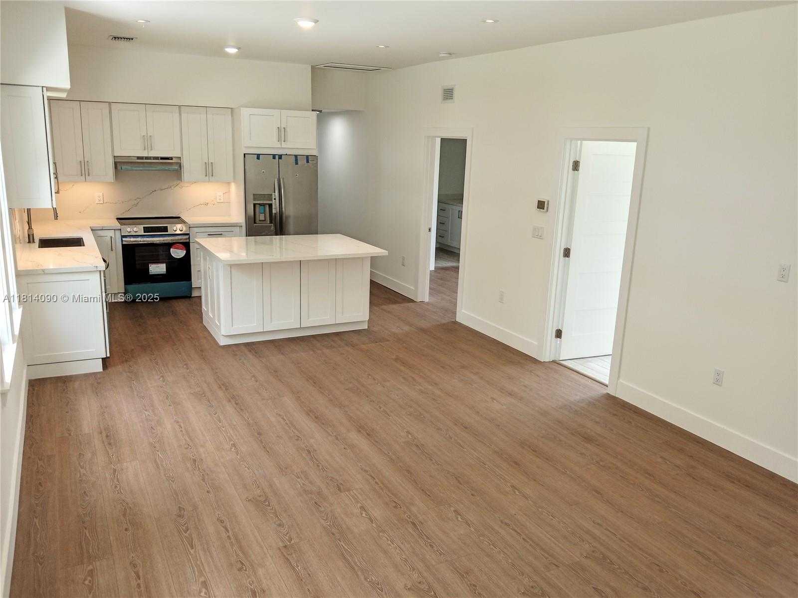 Small Image of 117 FLORIDA AVE, Coral Gables Number 5