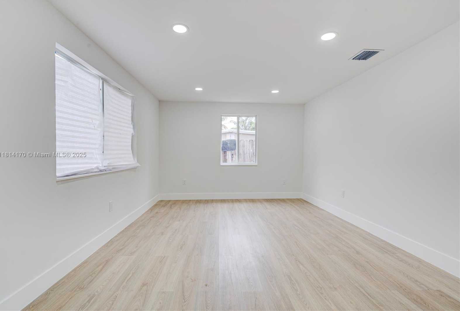 Small Image of 6044 SOUTH WEST 37TH ST, Miramar Number 13