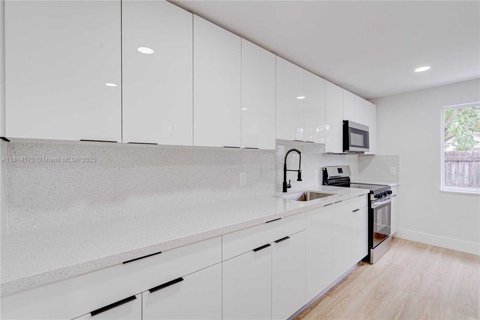 Small Image of 6044 SOUTH WEST 37TH ST, Miramar Number 17