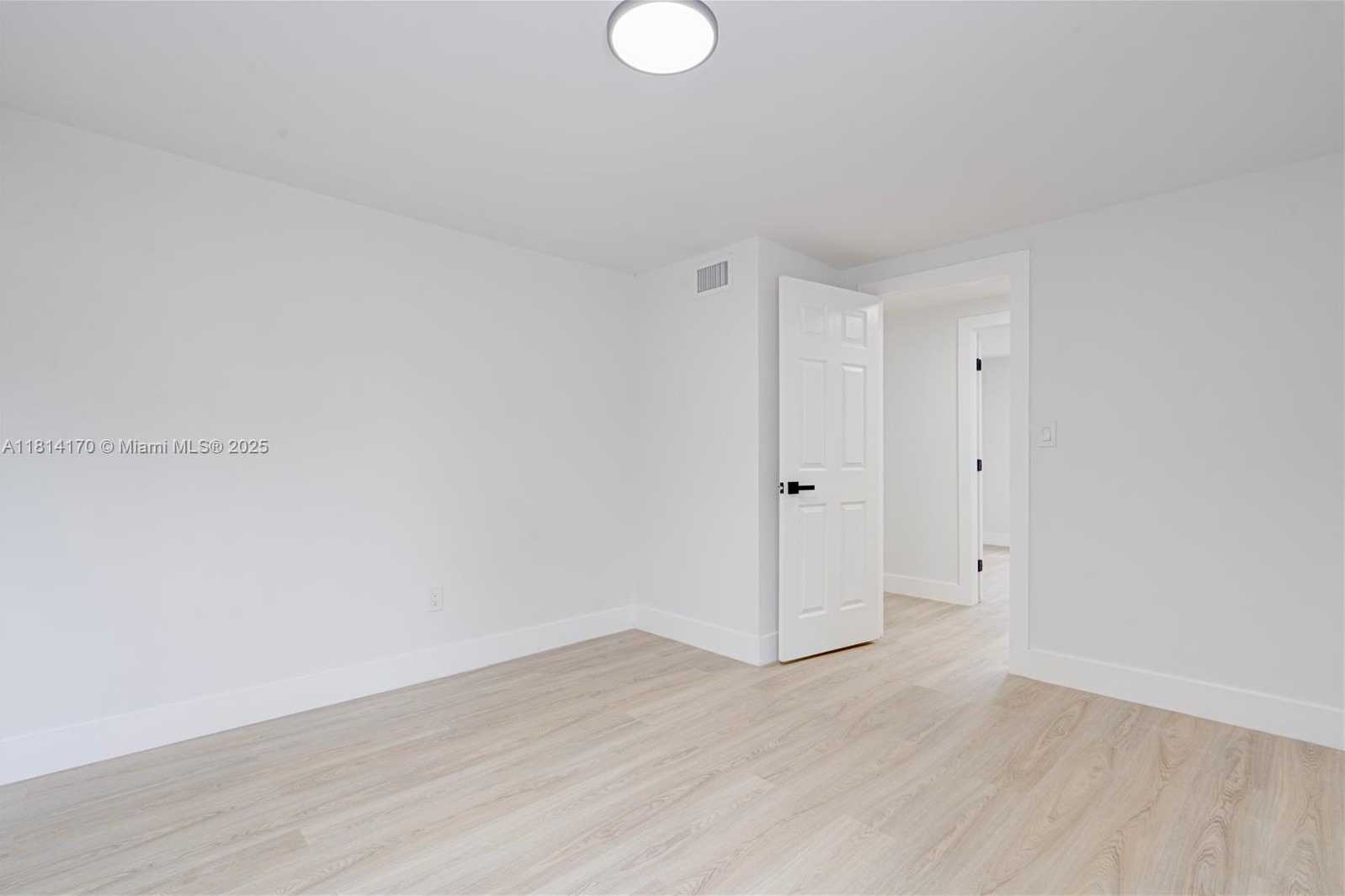 Small Image of 6044 SOUTH WEST 37TH ST, Miramar Number 22