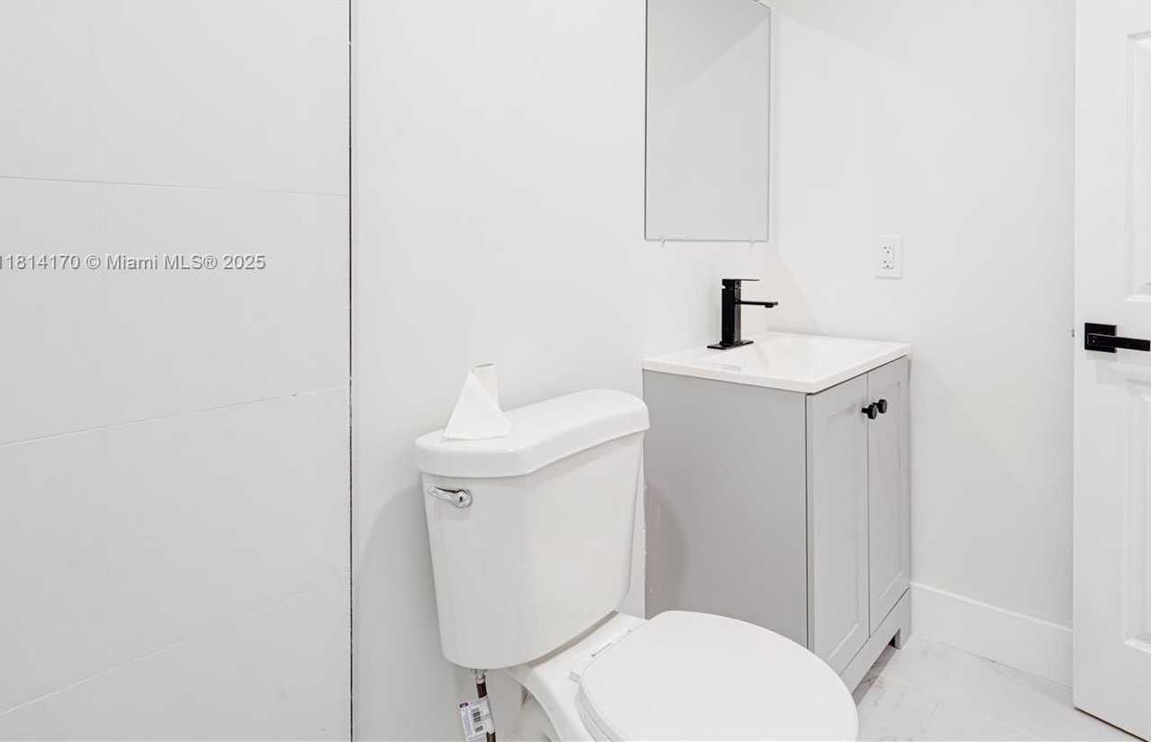 Small Image of 6044 SOUTH WEST 37TH ST, Miramar Number 27